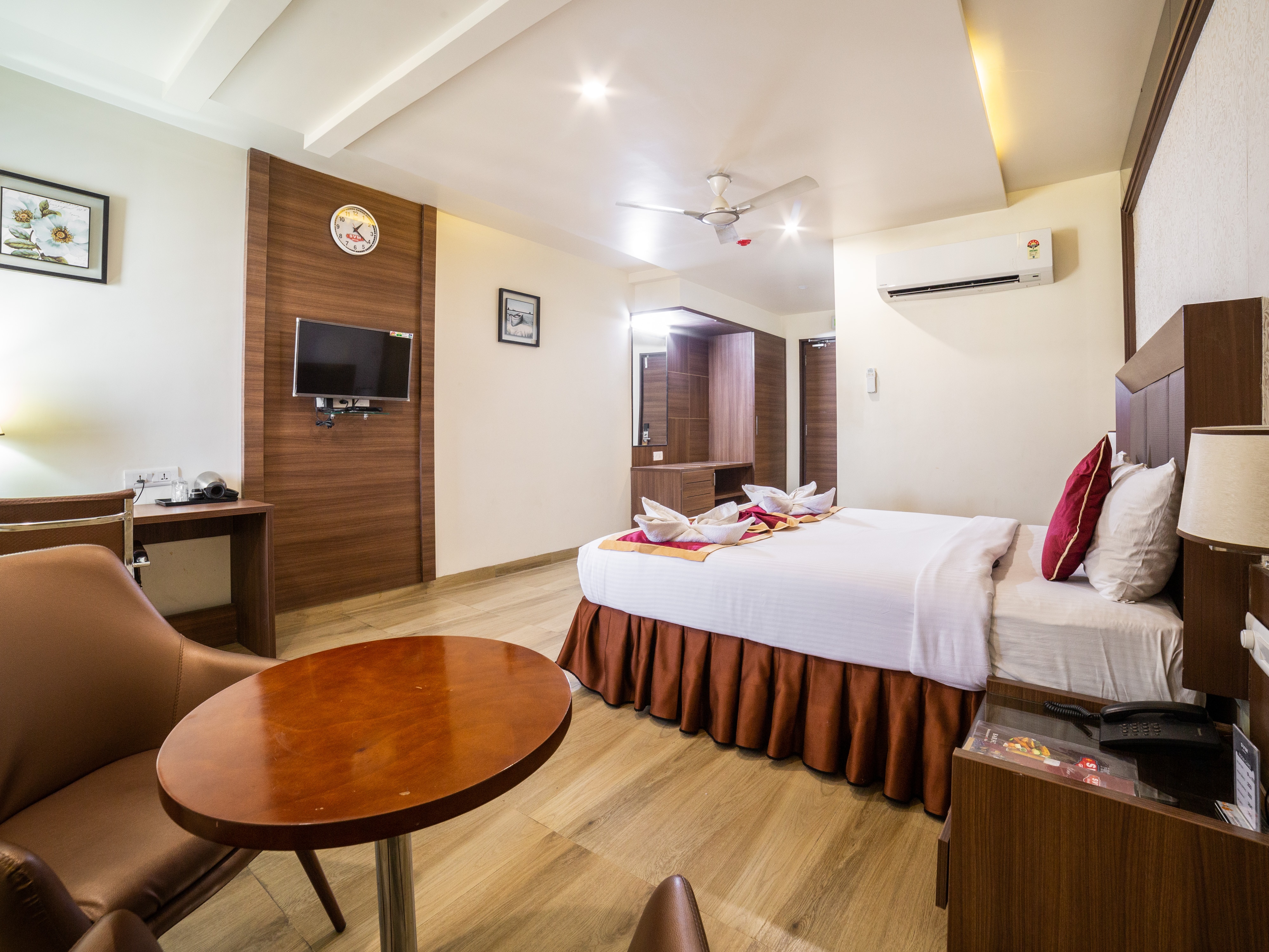 Hotel SVM Grand- Medipally - Tap to explore photos