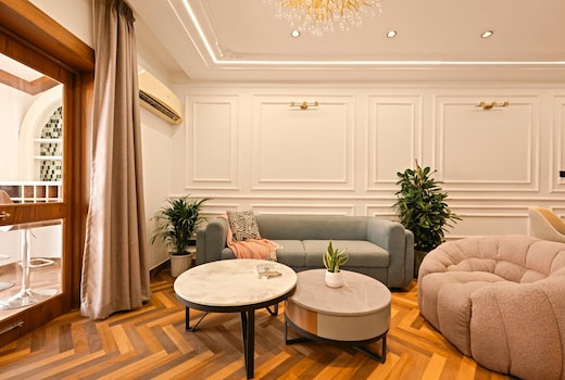 La Bella Mare Luxury 2bhk by Satiwa Stay