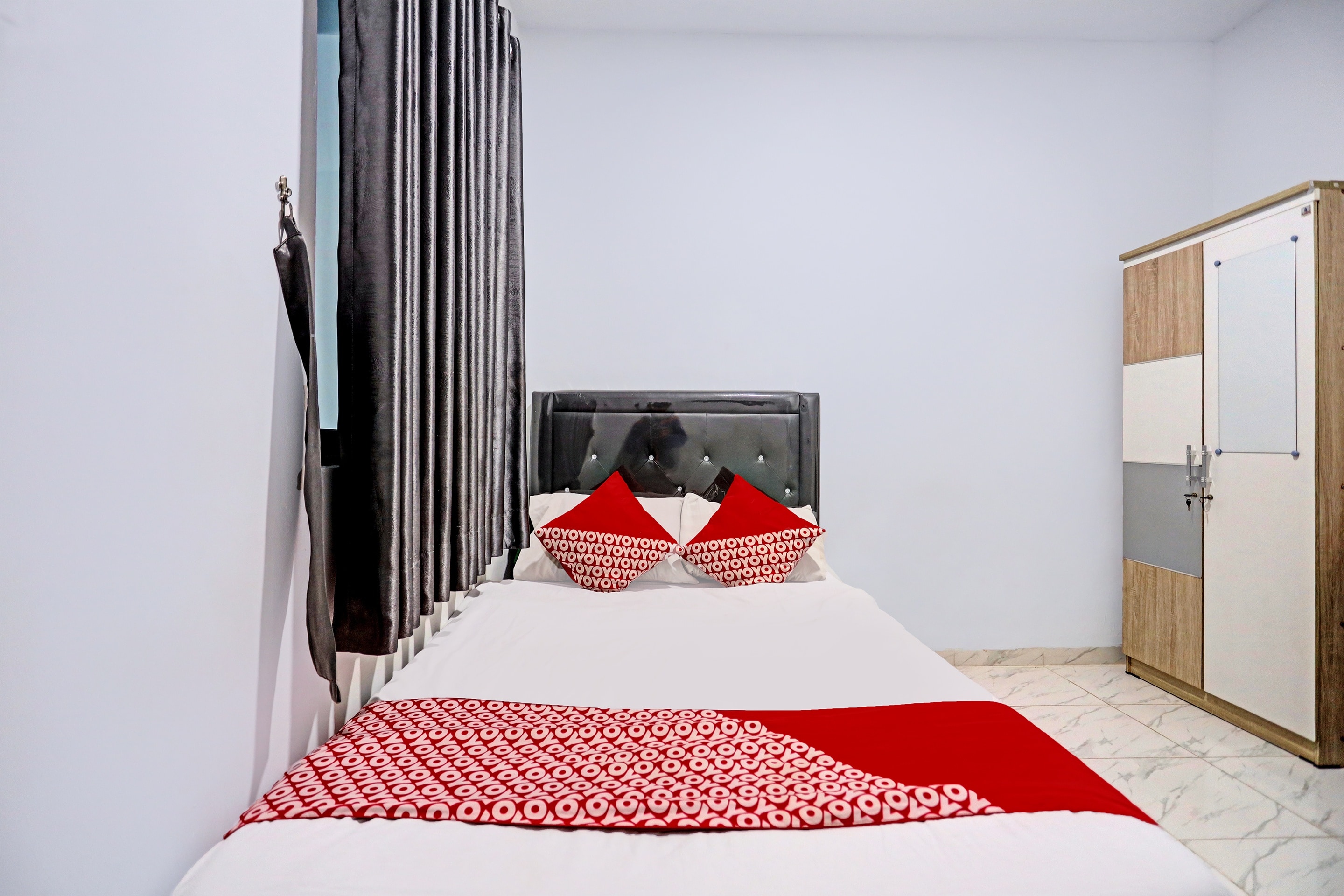 OYO 92528 Nagoya House Syariah - Tap to explore photos