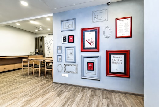 Townhouse De Alphabet Hotel