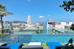Sira Grande Hotel Patong, Phi Phi