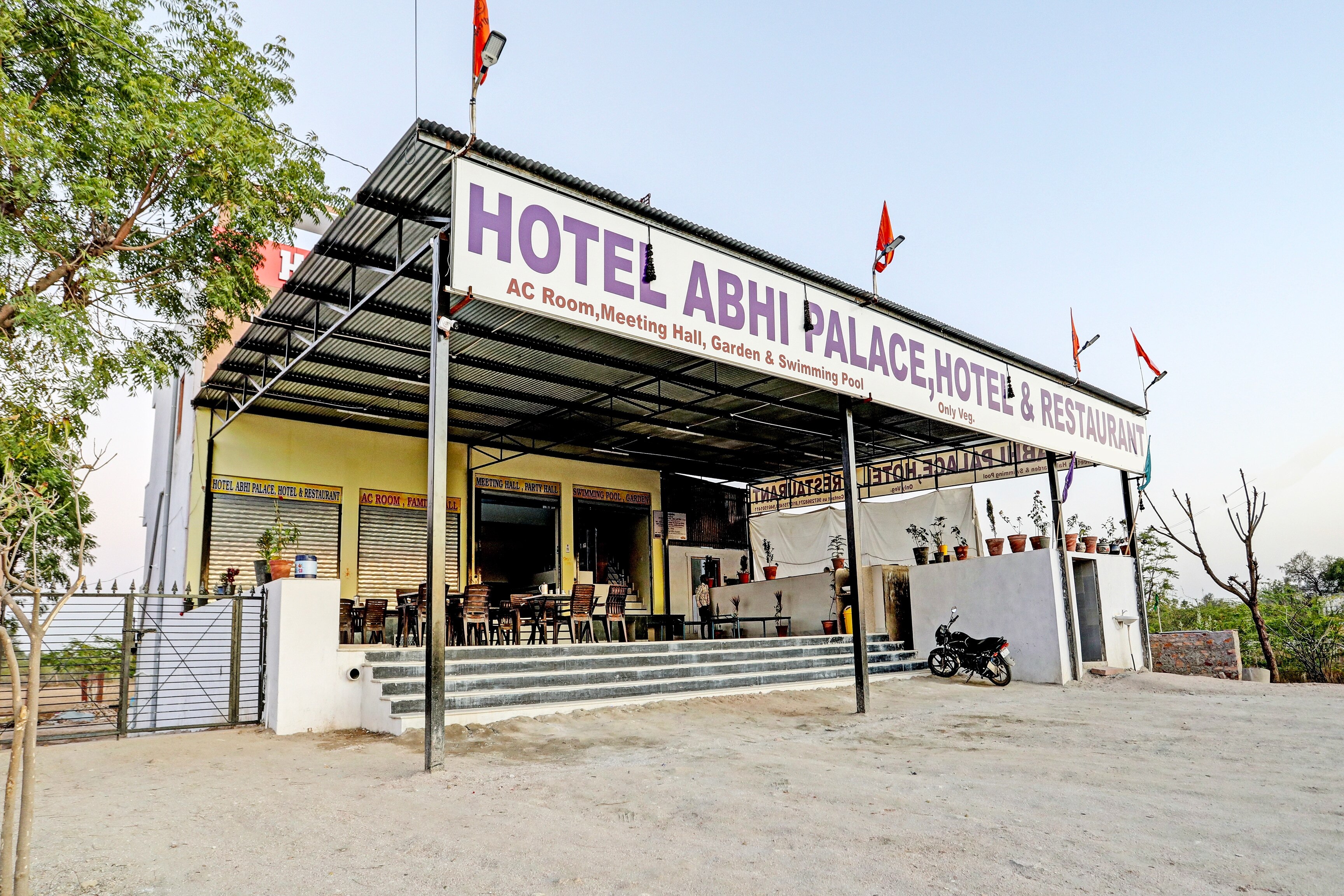 Hotel O Abhi Palace - Tap to explore photos