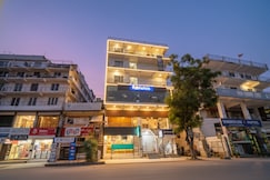 FabExpress Wamson, Noida