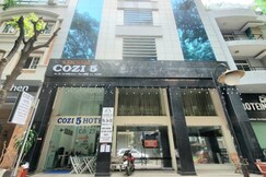 Collection O Cozy 5 Hotel - Near SECC, Ho Chi Minh City