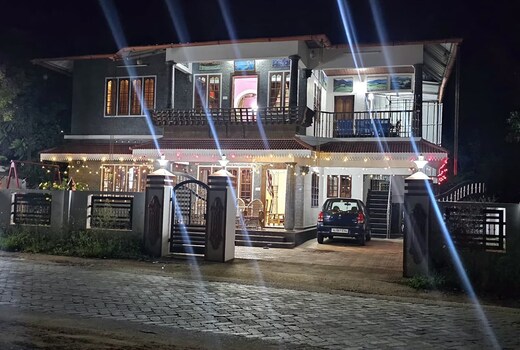 Mist valley Munnar 4BHK Upper Floor