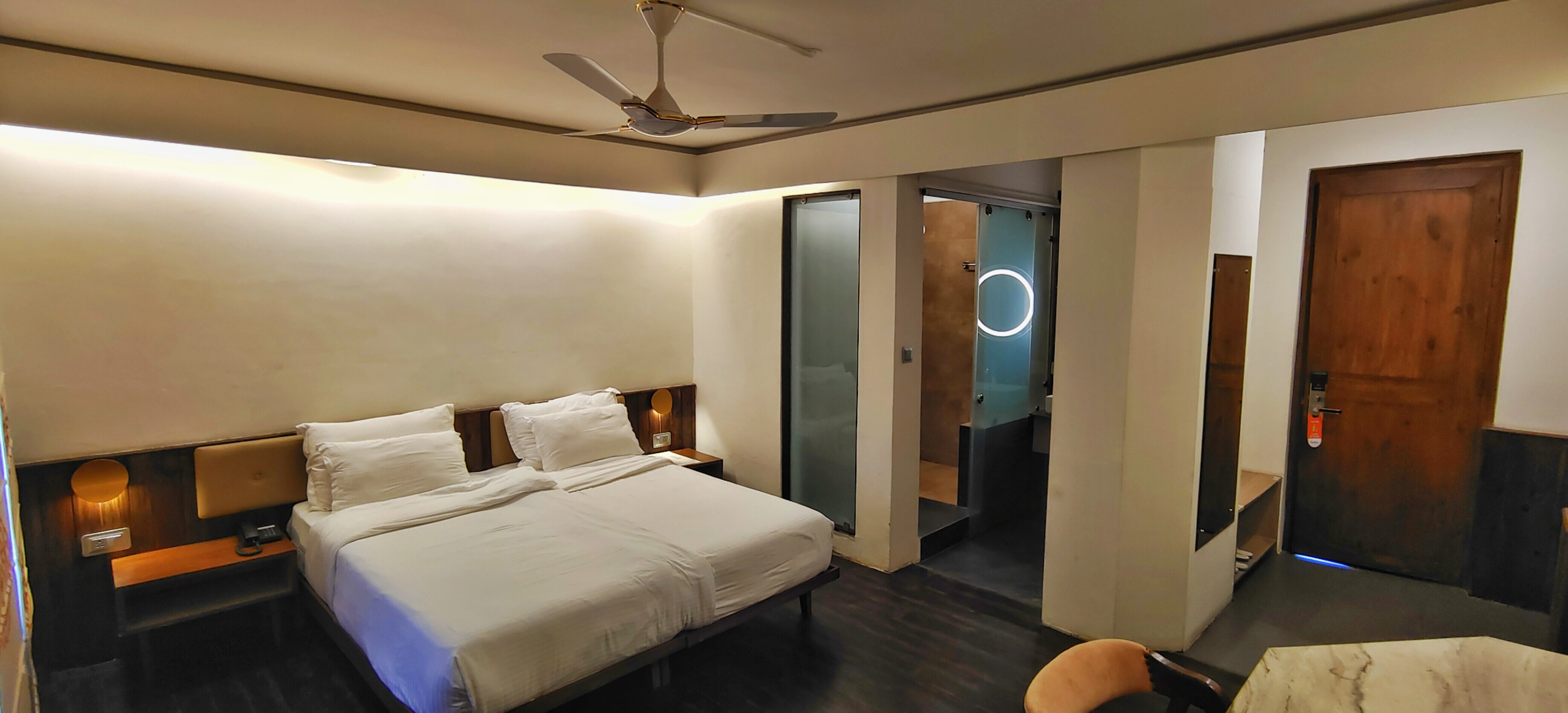 Pema Thang Guest House & Restaurant - Tap to explore photos