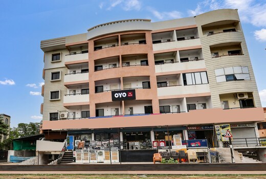 Hotel O Grand Trinity