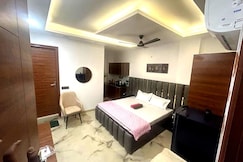 The Luxury Inn | Elegant Stay in South Delhi, Delhi