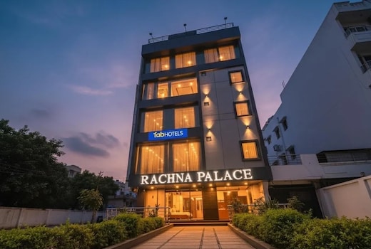 FabHotel Rachna Palace And Banquets - Nr. Lekhraj Metro Station