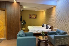 CASSETTE INN, Zaheerabad