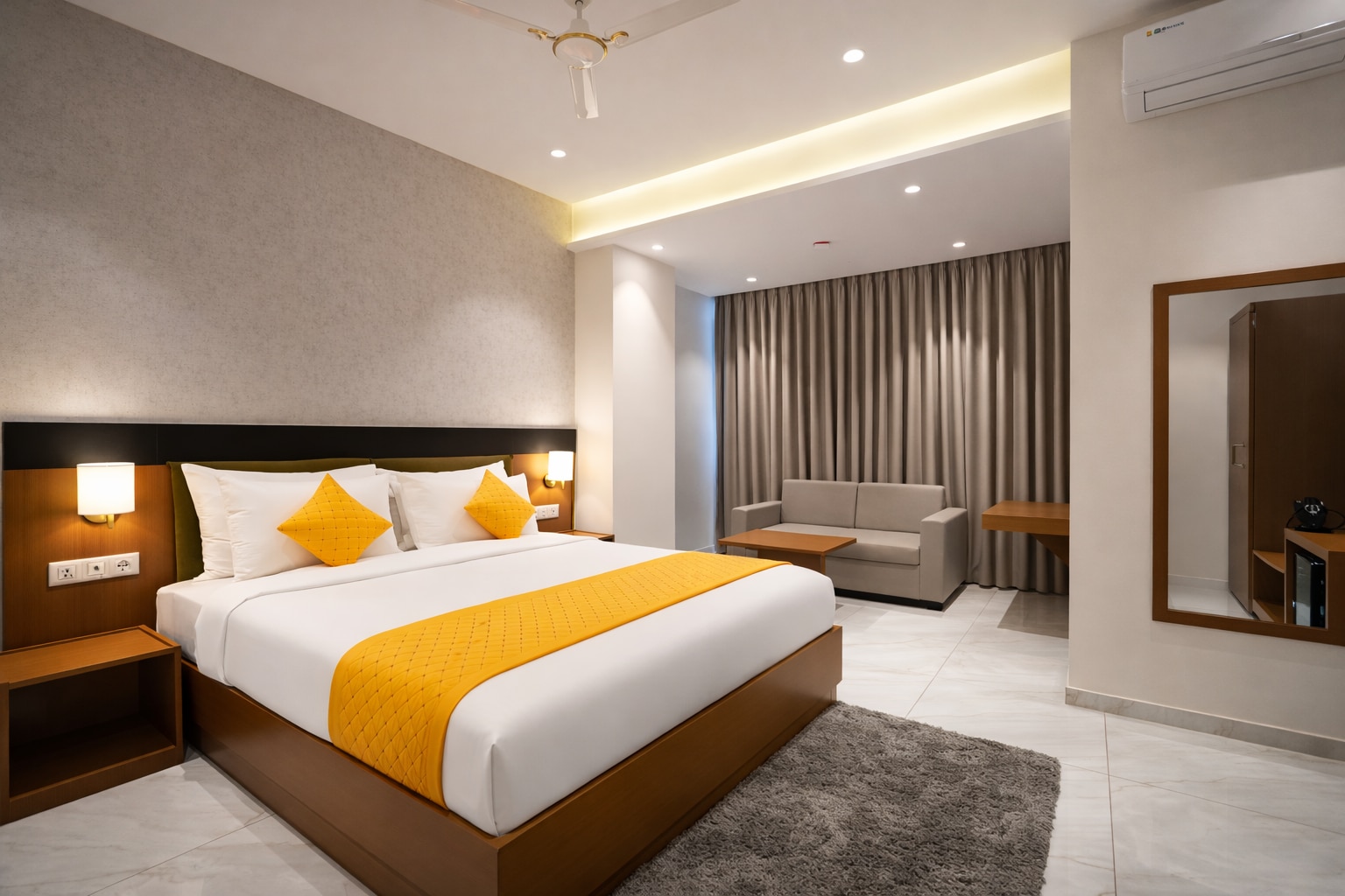 Deluxe Room I 240 to 340 sq ft I large rooms 1