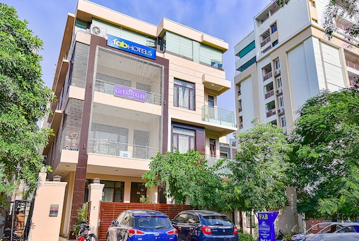 FabHotel Gitanjali