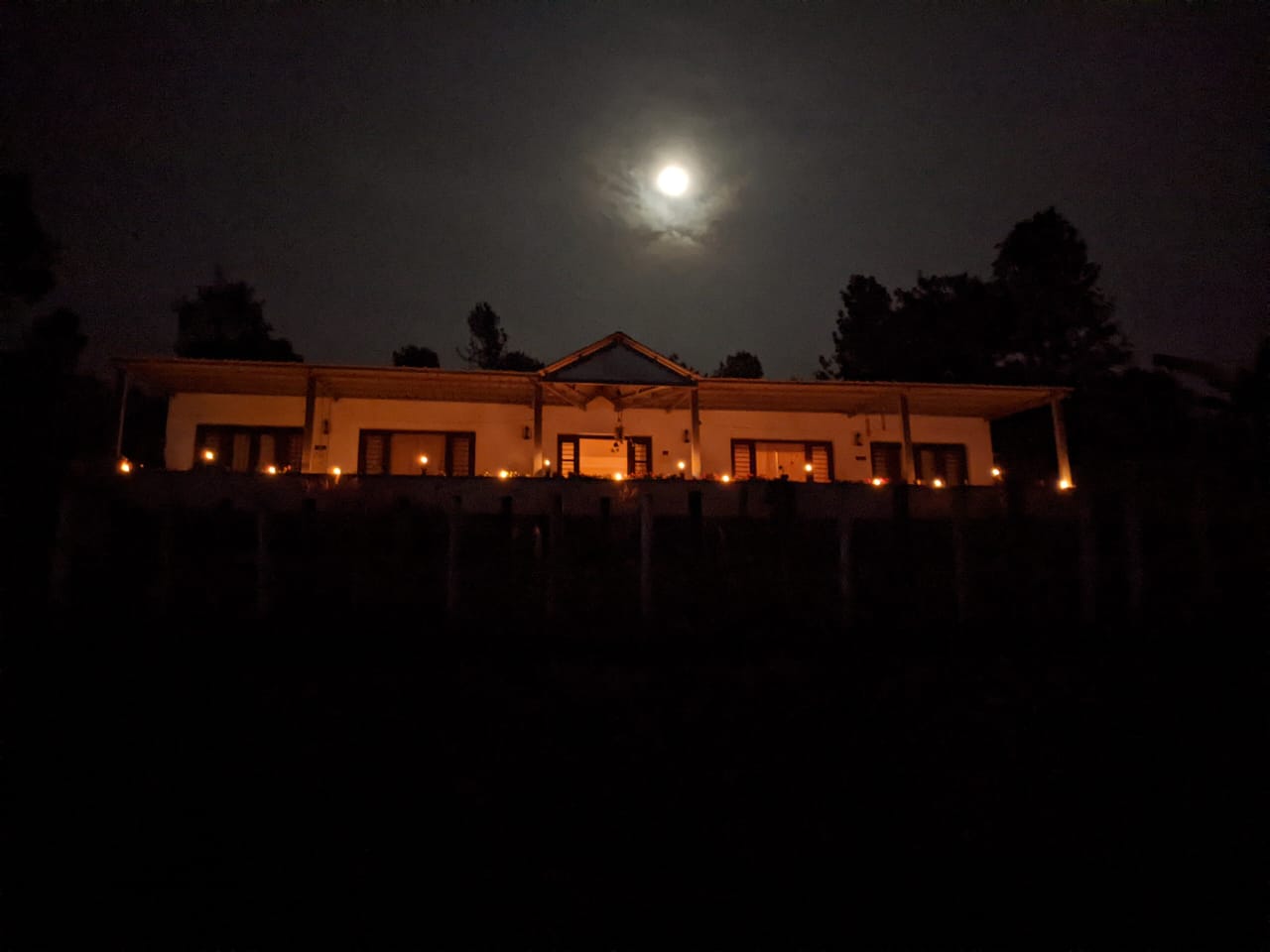 Susee T House - Tap to explore photos