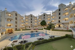 The Everest Hill Resort & Spa, Udaipur