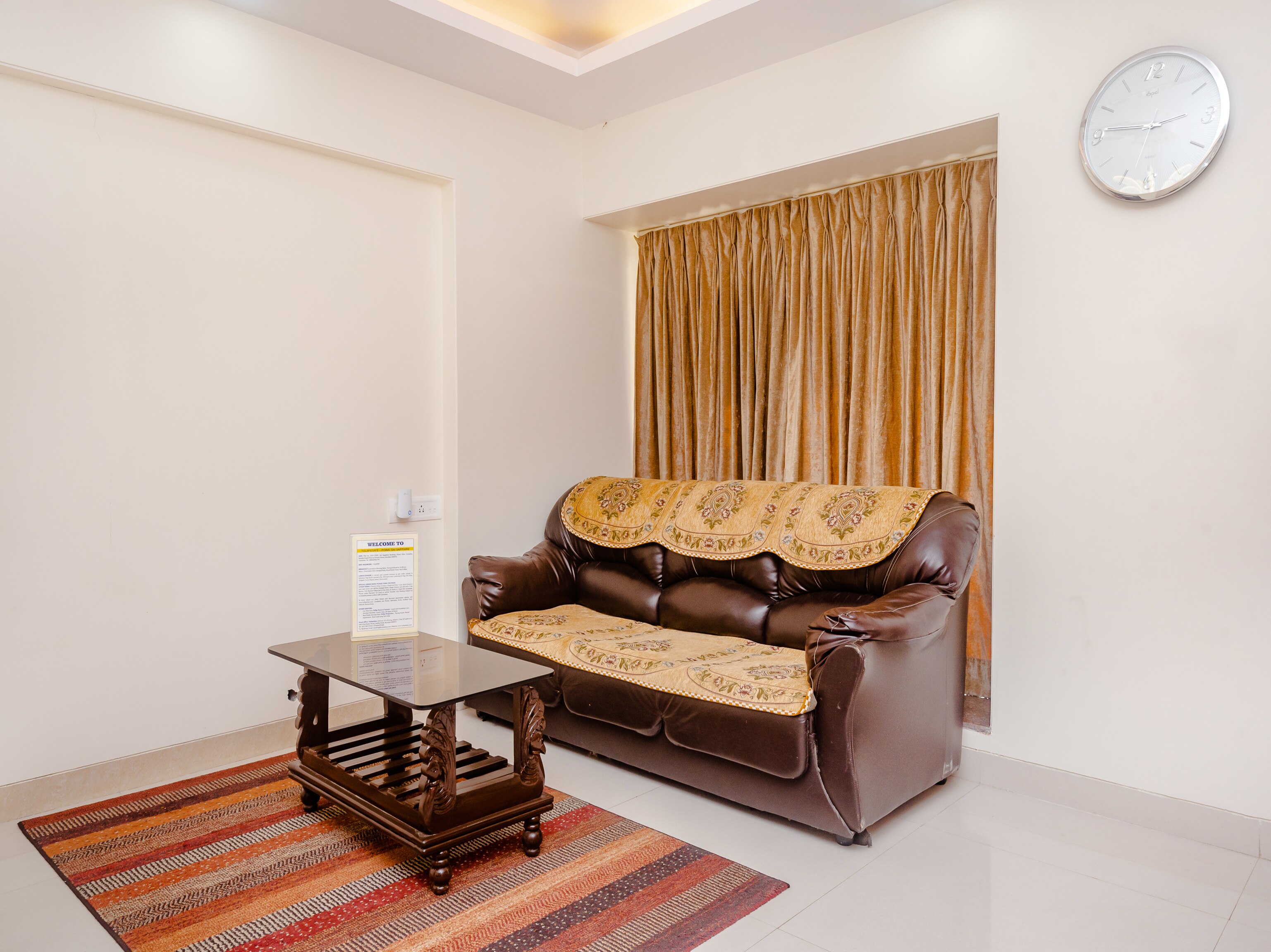 Tuliipstays Deluxe Private Rooms - Tap to explore photos