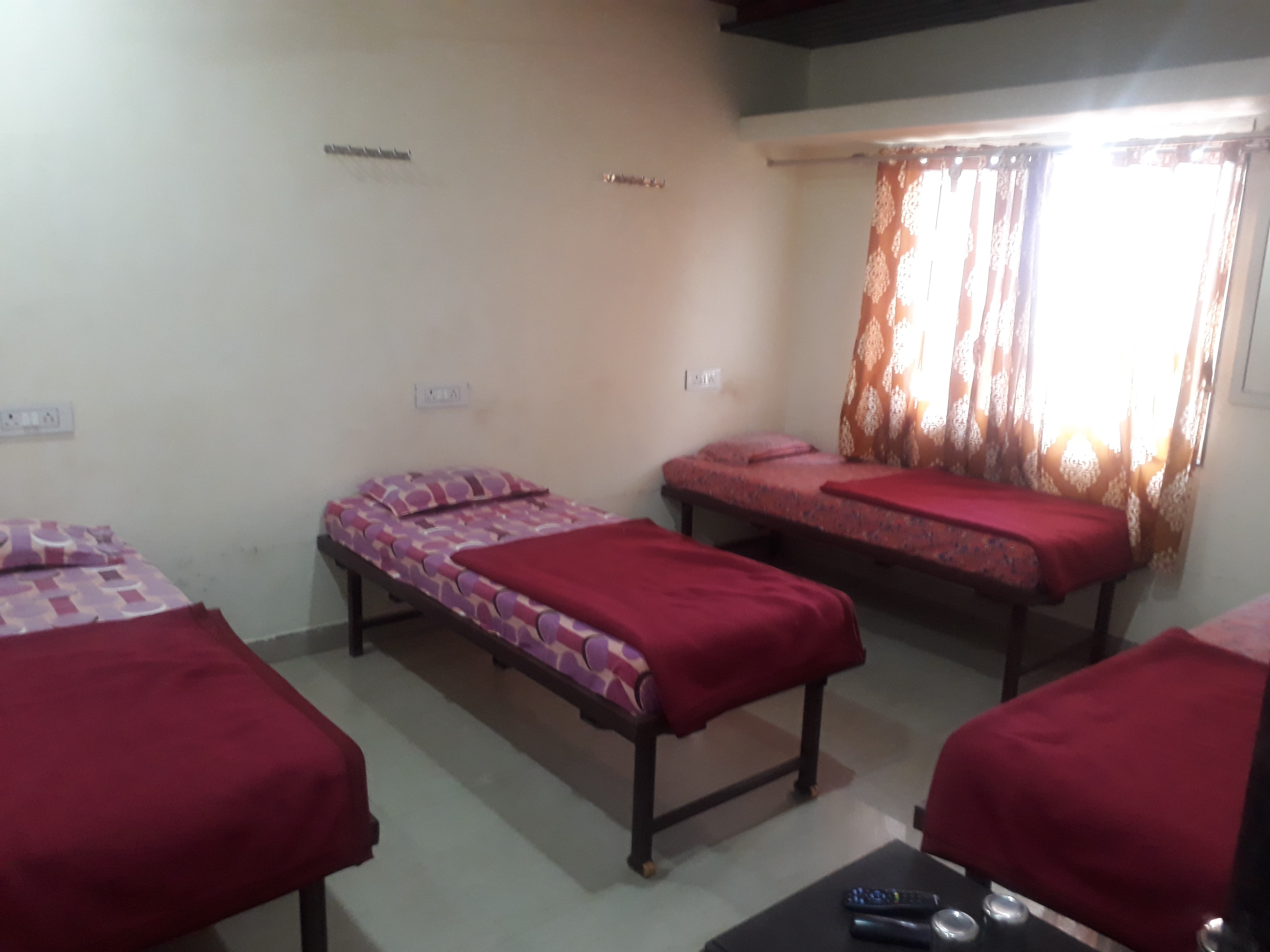 Hotel Avdhoot Regency 3