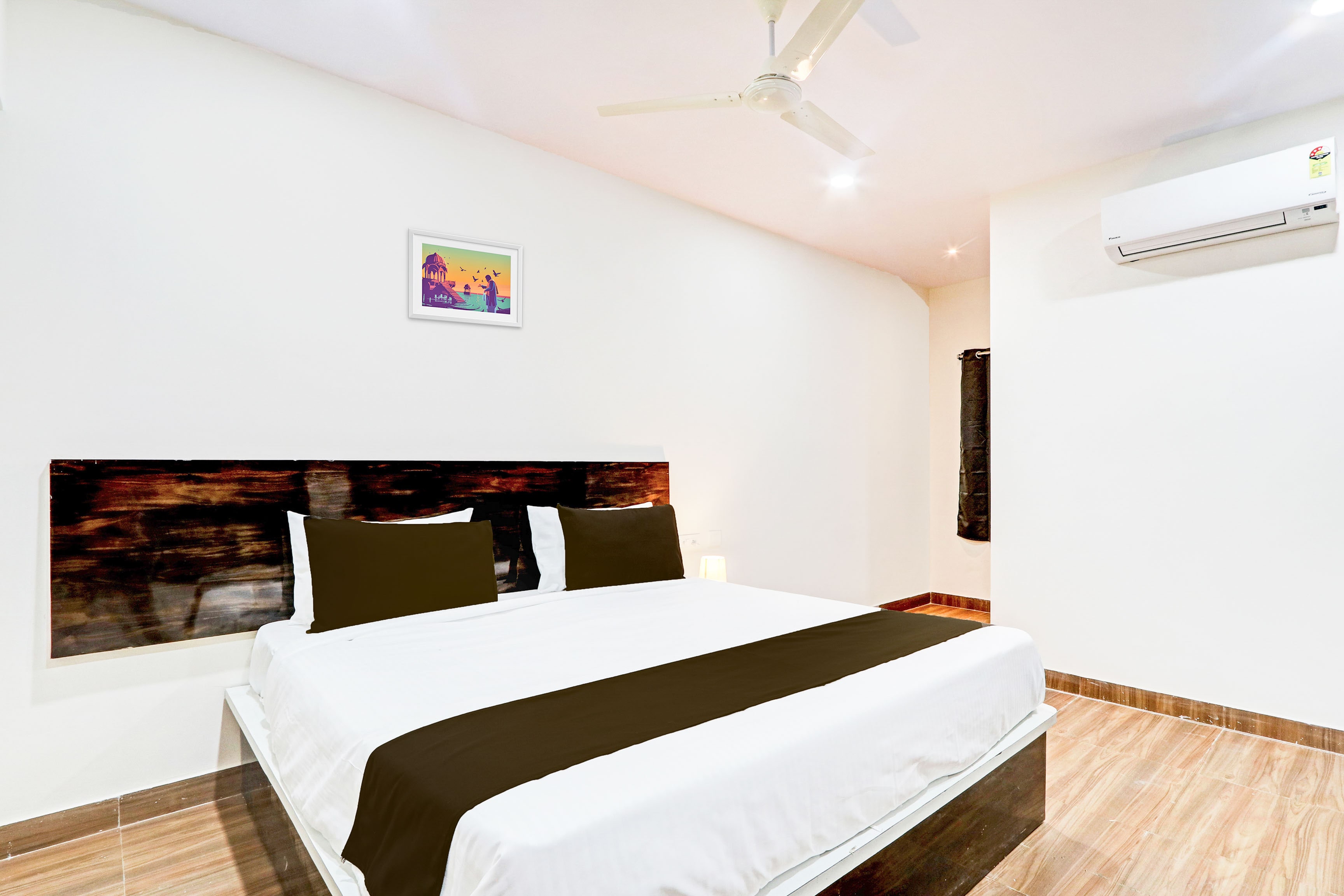 Hotel O RB @ KOMPALLY - Tap to explore photos