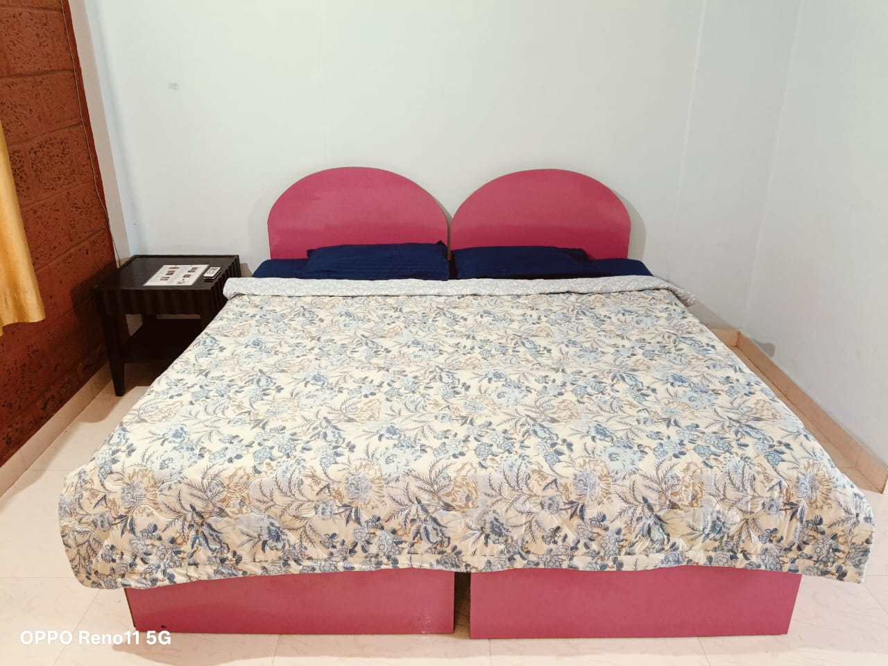 Deluxe Room 1