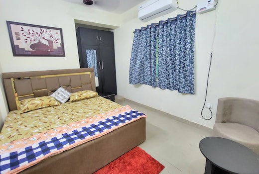 3 Bhk Air Deck luxury apartment | 2km from Airport