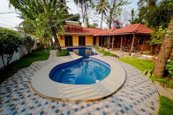 Nina's Aqua Paradise - A Private Pool Villa, Goa