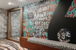 Hampton Inn & Suites Austin - Downtown / Convention Center, Austin, Texas