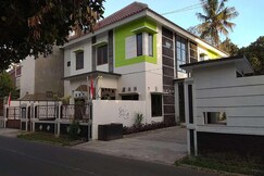 Hotel O near Monumen Jogja Kembali formerly Greenhouse Exclusive Kost Tegalwaras, Sleman