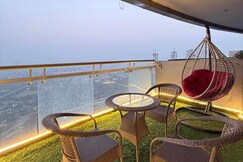 Urban Retreat SuperNova, Noida