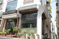 Hotel Alpine, Haridwar