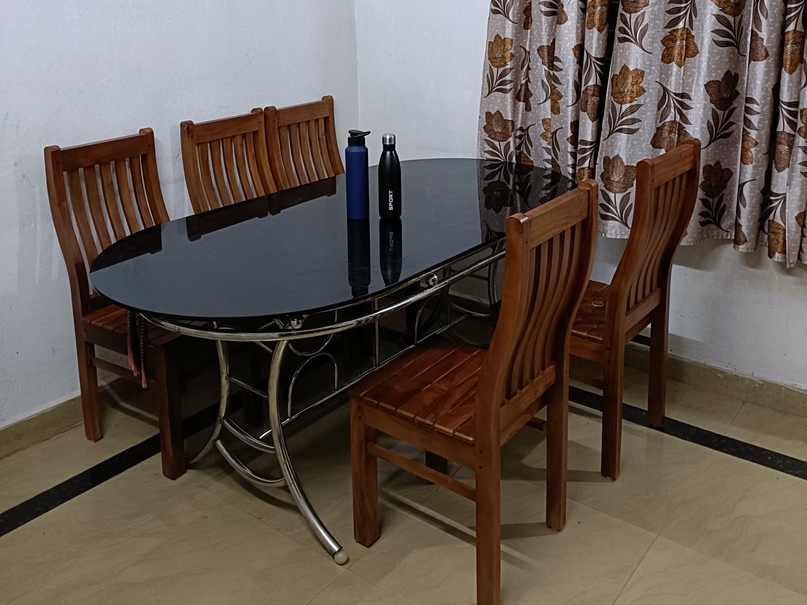 Robomiracle Home Stay - Tap to explore photos