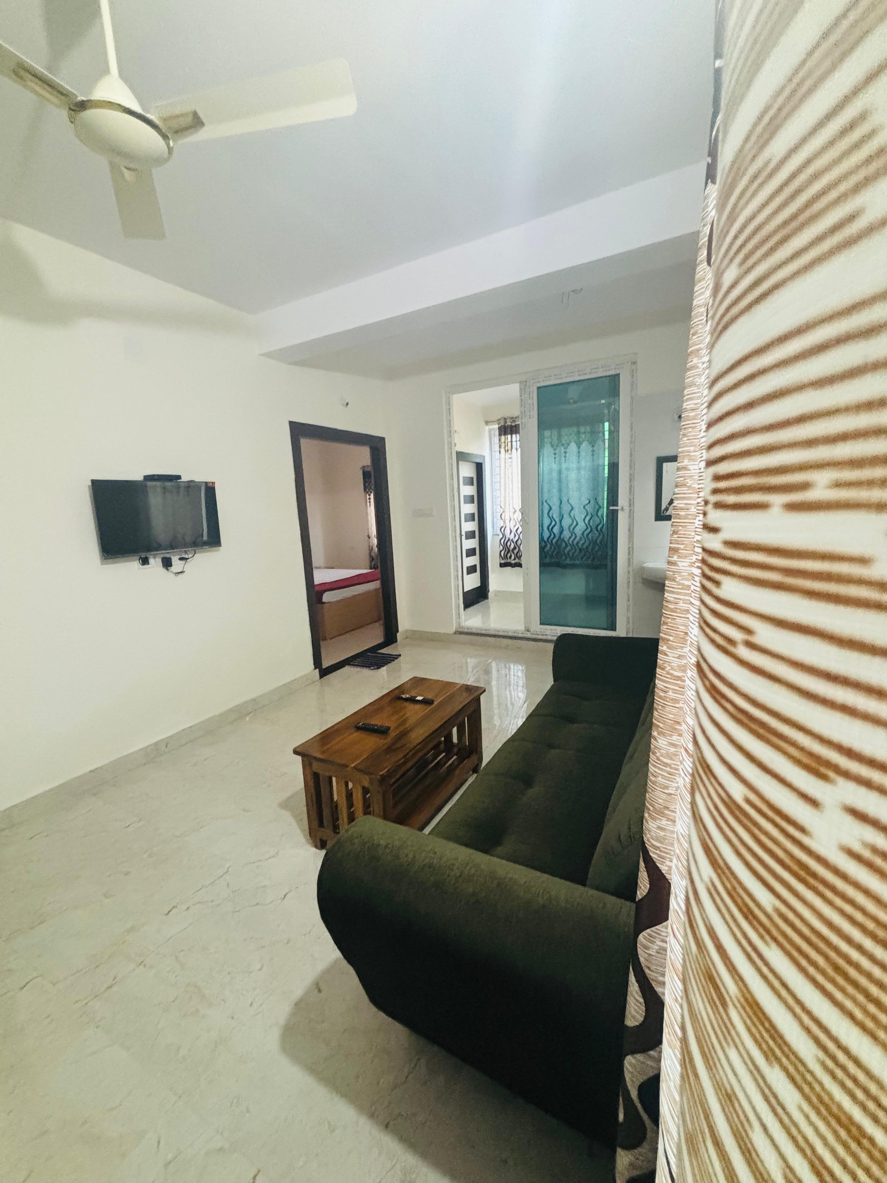 Vensa 1BHK Entire Apartment On The Grand Road - Tap to explore photos