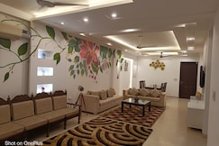 BnBBuddy Stupendous Home In Shalimar Bagh, Delhi