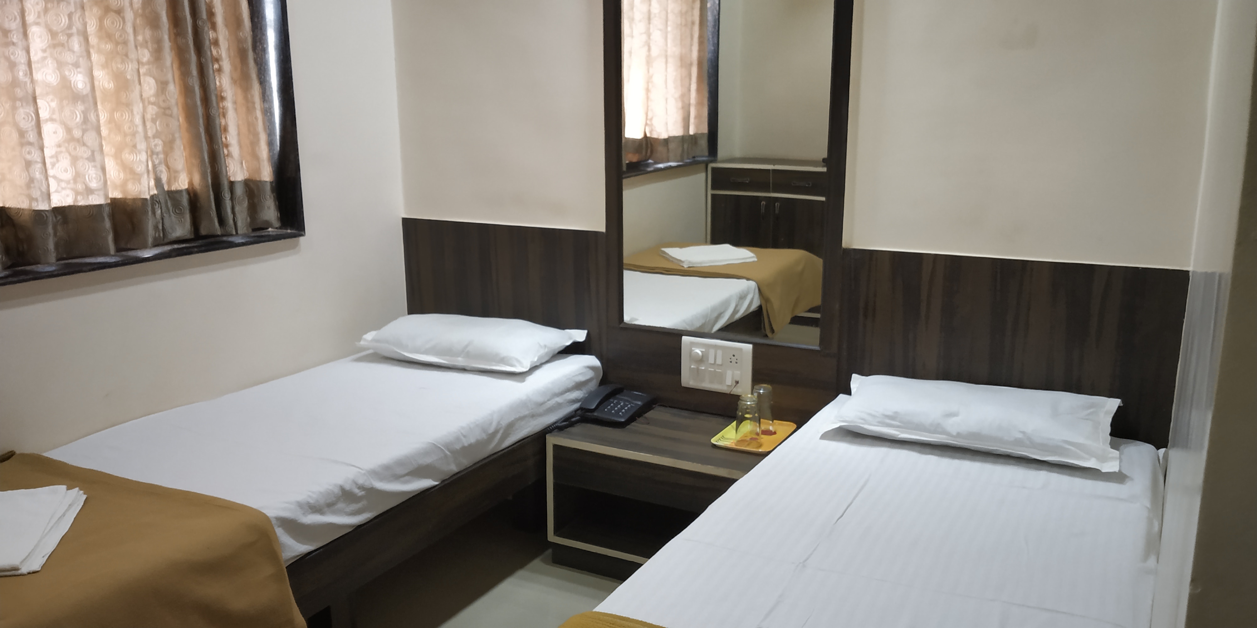 Twin Bed Non Ac 1