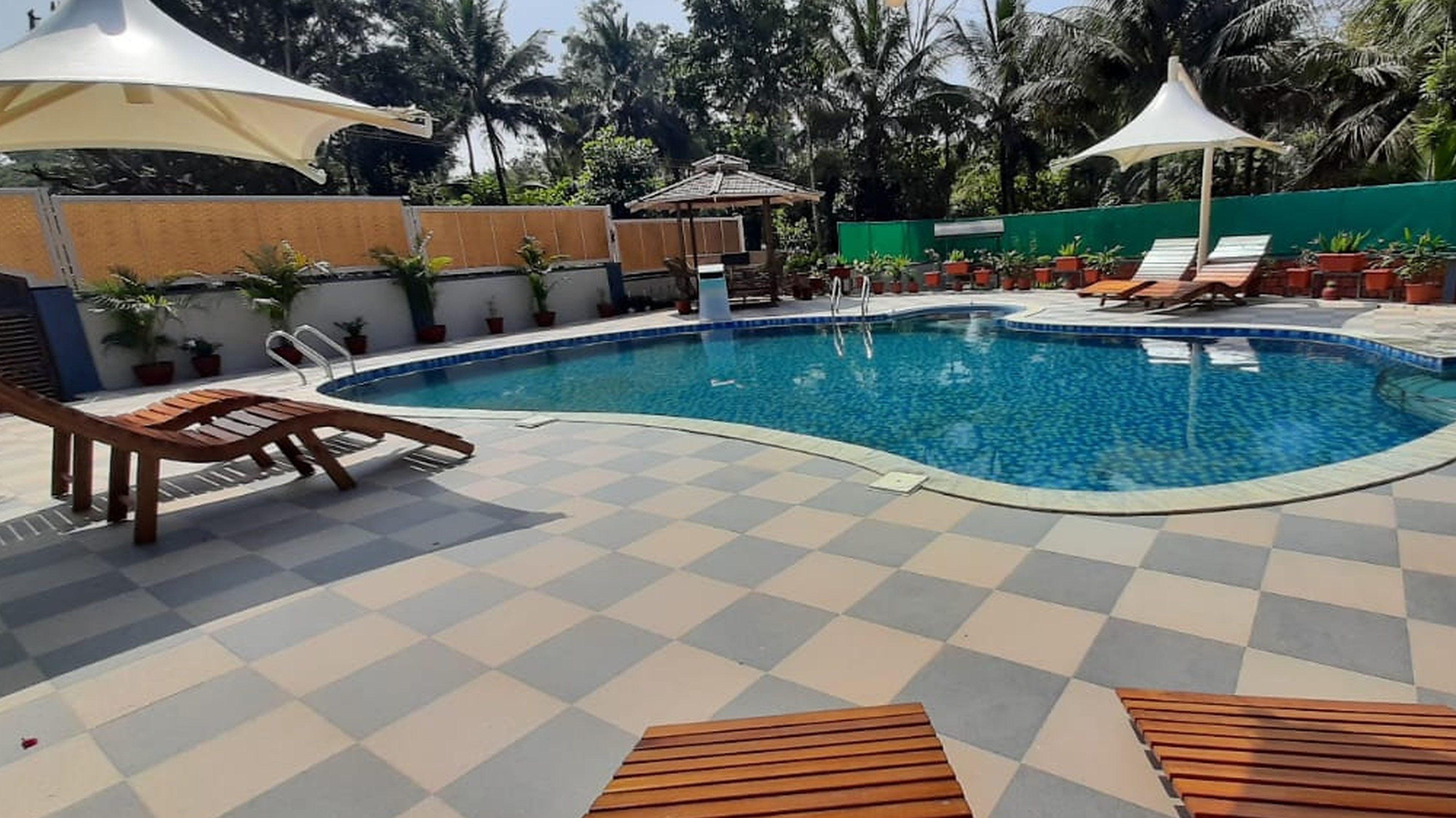 Srinikethana Home Stay with Swimming Pool - Tap to explore photos