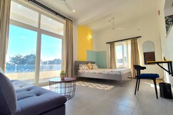 Spacious Deluxe Room near Janki Setu, Rishikesh