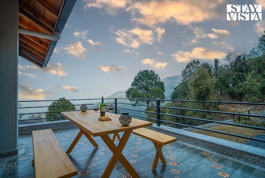 StayVista at Summerfield Manor