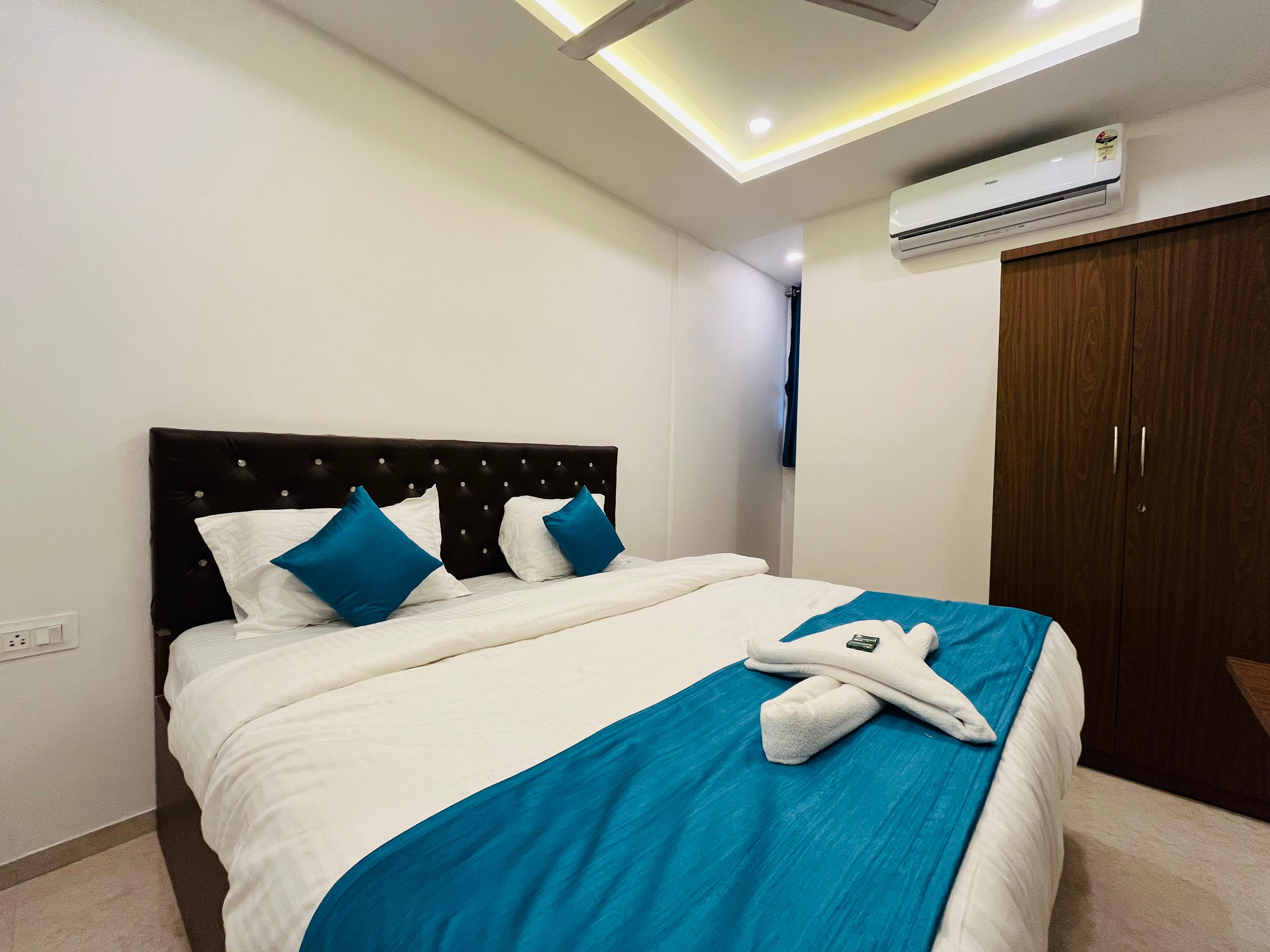 VISTA DLX ROOM 1