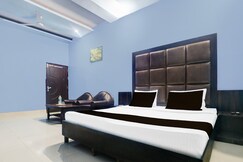 Hotel O KK Royal, Karnal