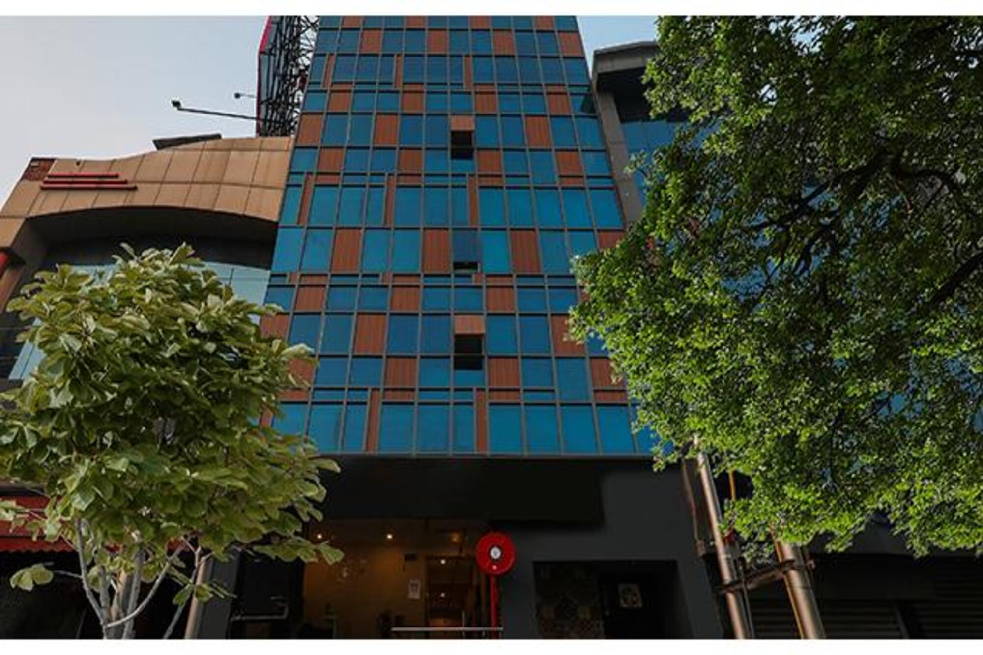 FabHotel Insight Inn - Tap to explore photos