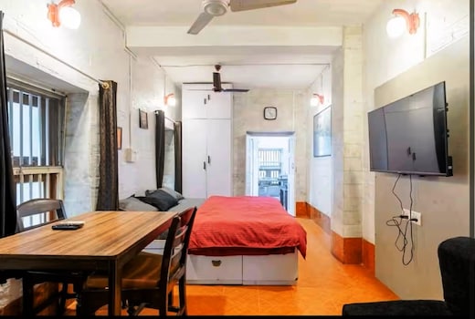 Budget Cottage Studio on Pali Mala Road Bandra