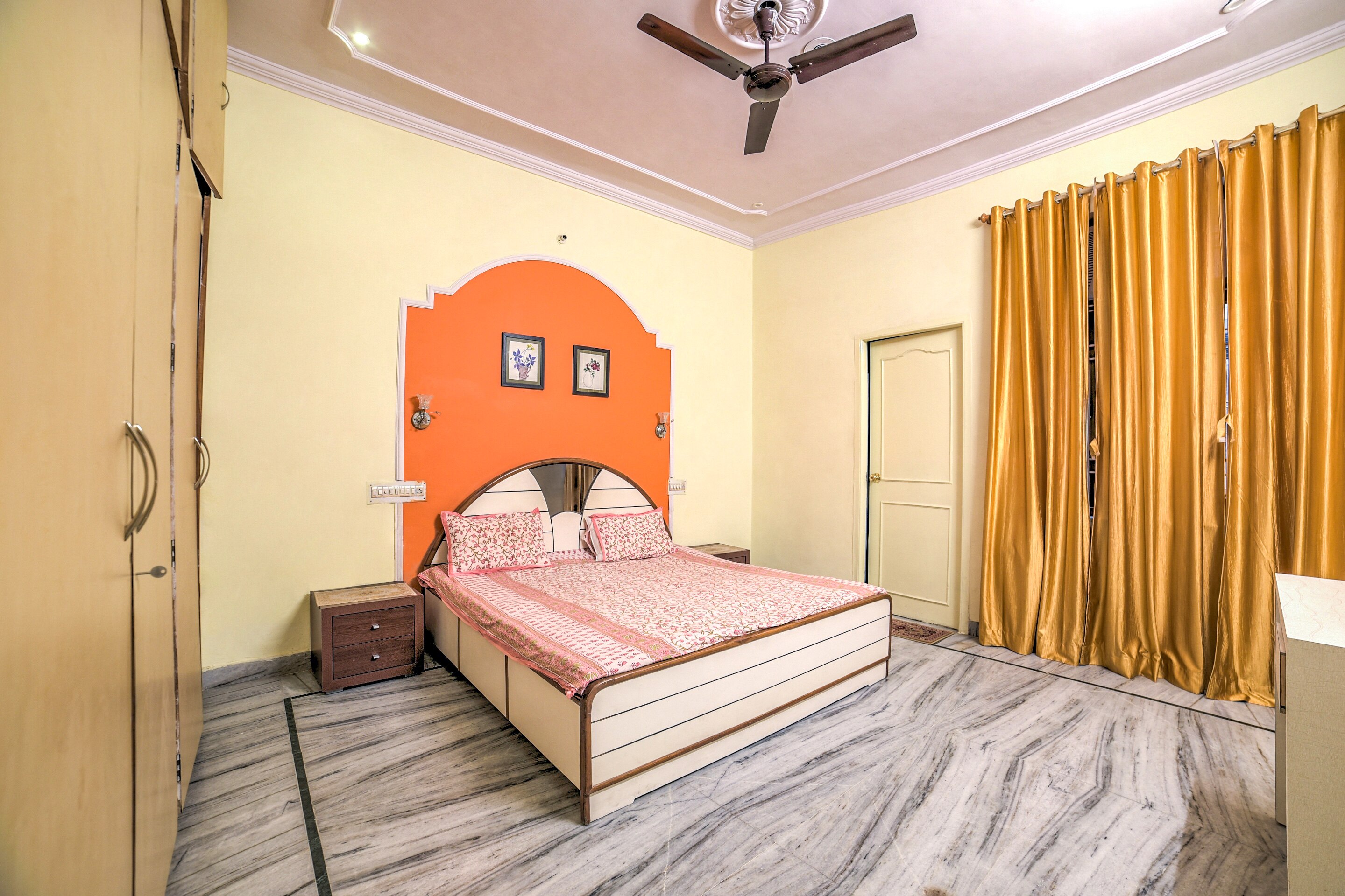 Little Palace-3 BHK Homestay - Tap to explore photos