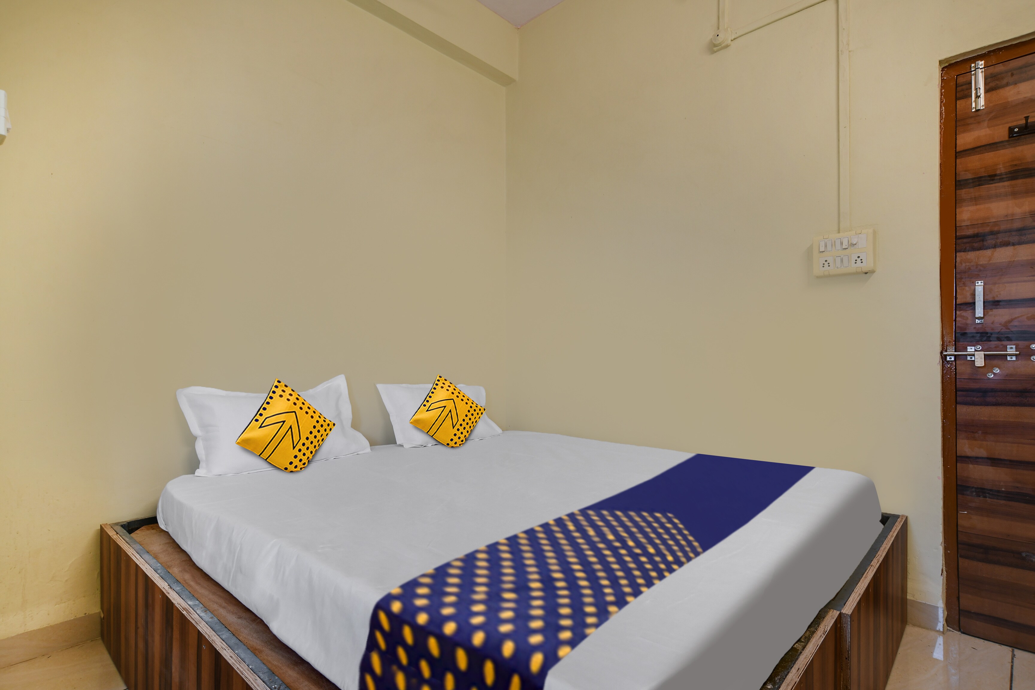 Hotel O Hotel Shivaj - Tap to explore photos