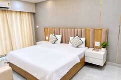 Shree Radhakunj Luxury Studio Apartment Homestay in Vrindavan, Vrindavan