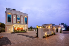 Hotel Maas Residency, Chenganoor