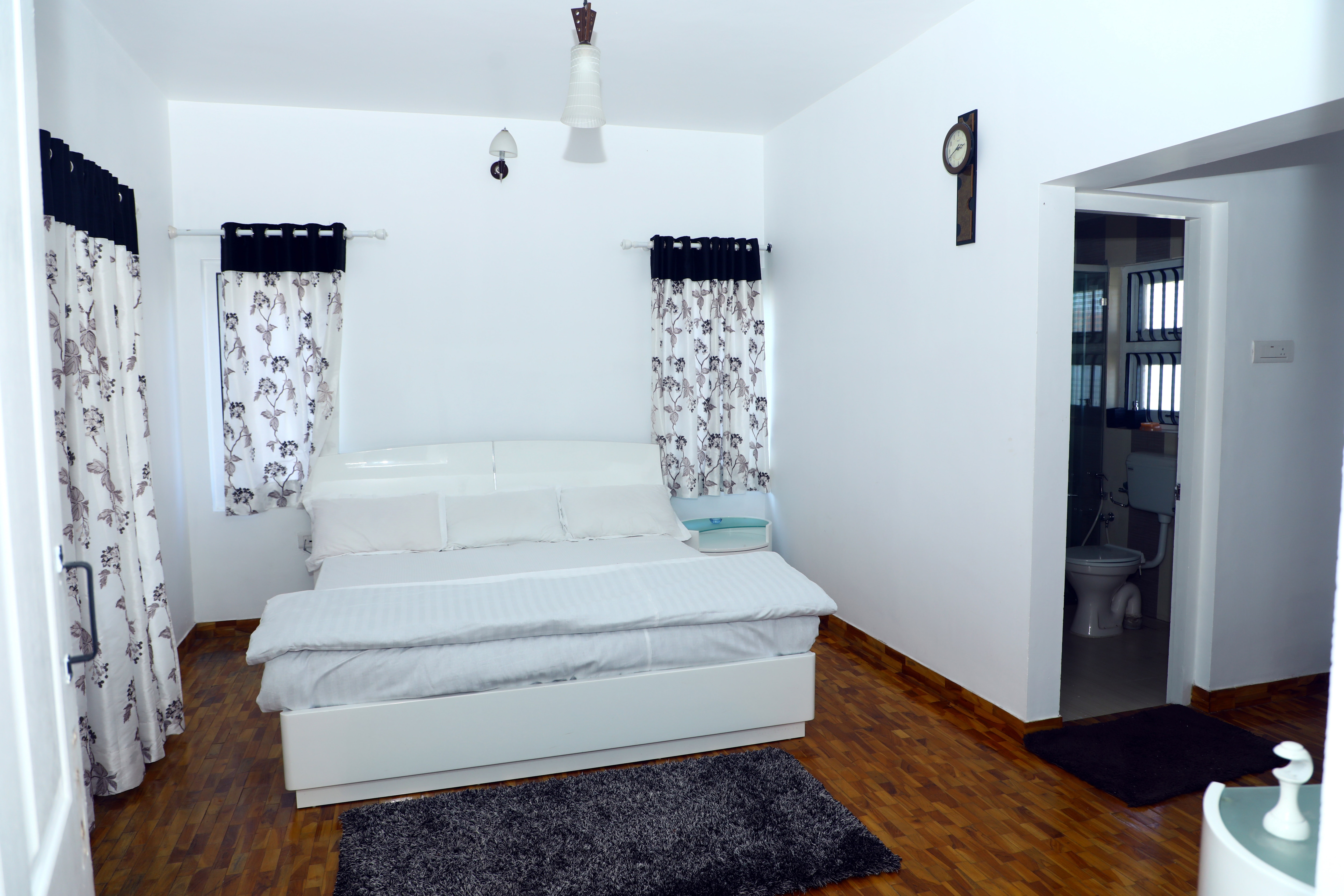HAILSTONE HOME STAY - Tap to explore photos