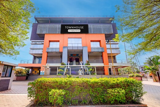 Super Townhouse Nagthane Satara Formerly Matoshree Palace