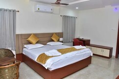 FabHotel Vajra Residency, Mancherial