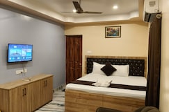 HOTEL MAHAL, Chunshura