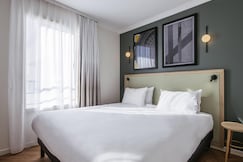 Aparthotel Adagio Paris Buttes Chaumont, Paris
