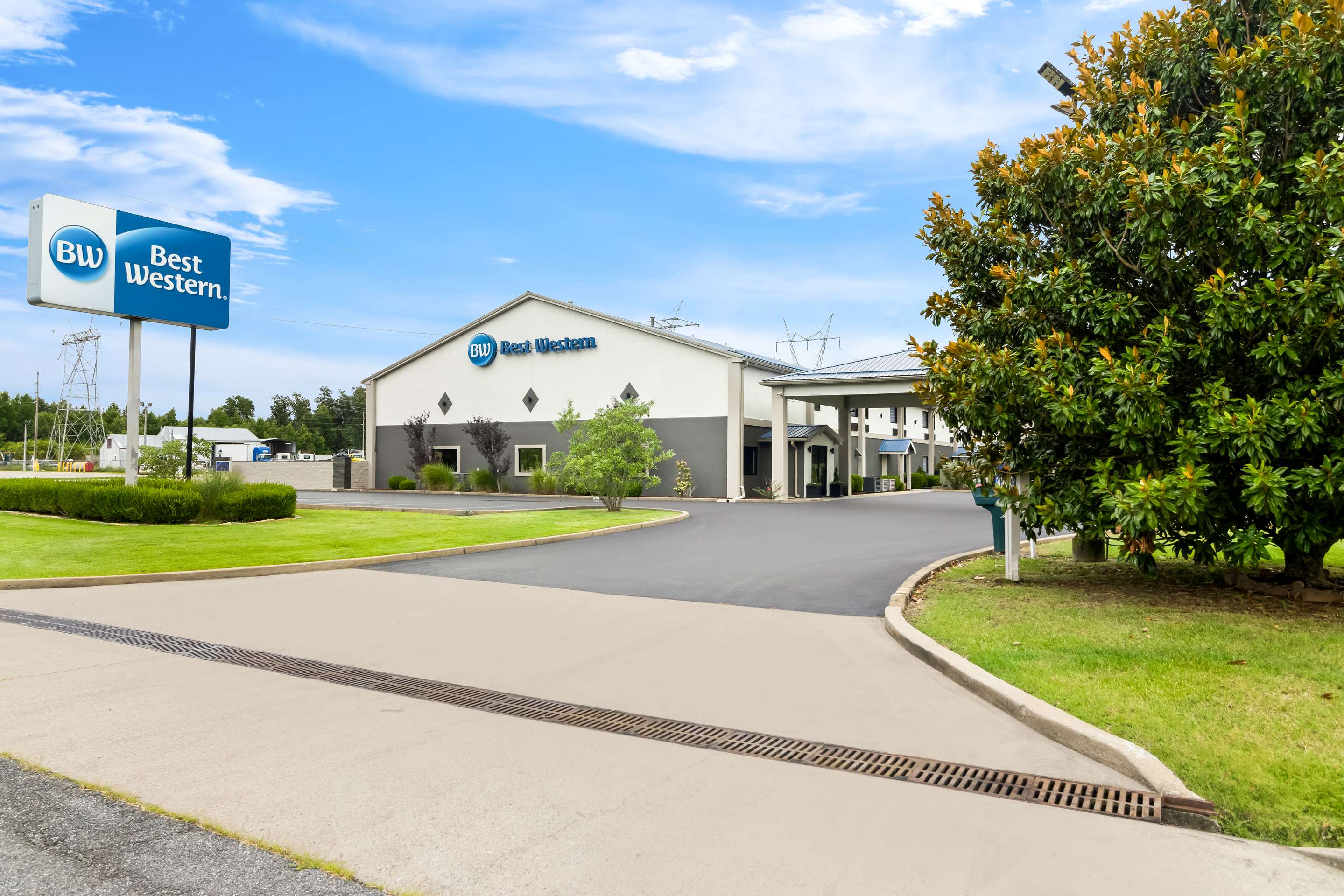 Best Western Paducah Inn - Tap to explore photos
