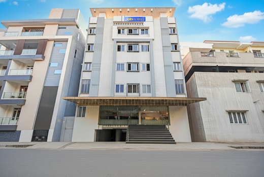 FabHotel Shree Mohan Palace